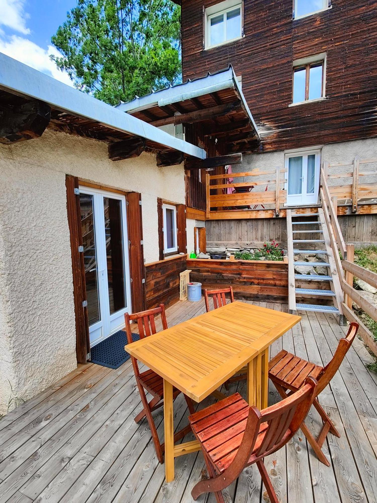 Chalet Ailleurs Appartement A Molines En Queyras Kültér fotó