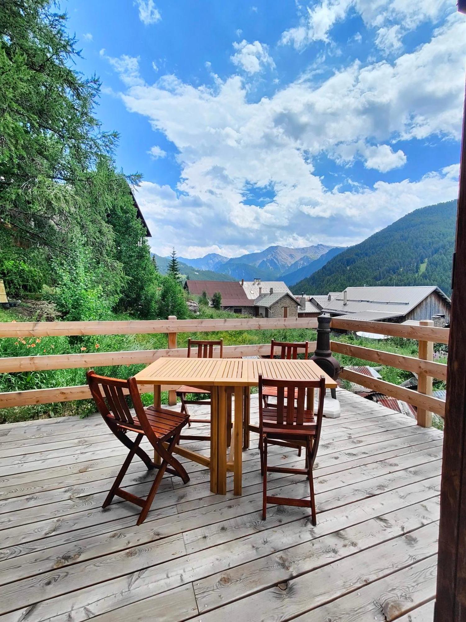 Chalet Ailleurs Appartement A Molines En Queyras Kültér fotó
